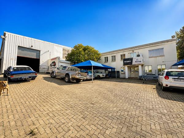 1 045 m² Industrial space