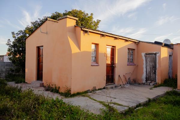 2 Bedroom House