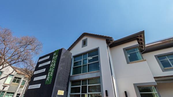330 m² Office Space