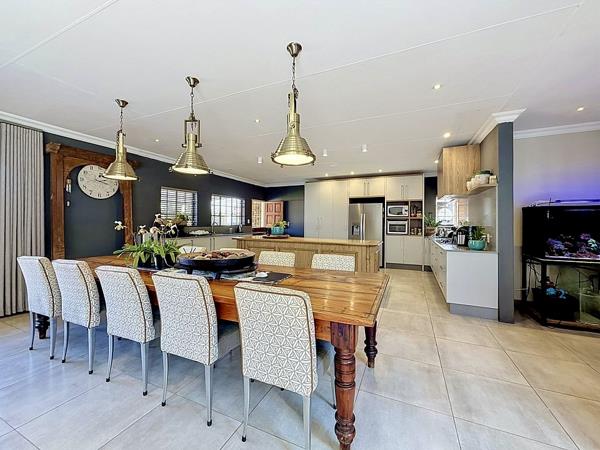 9 Bedroom House