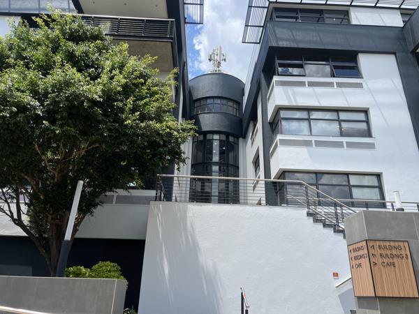 767 m² Commercial space