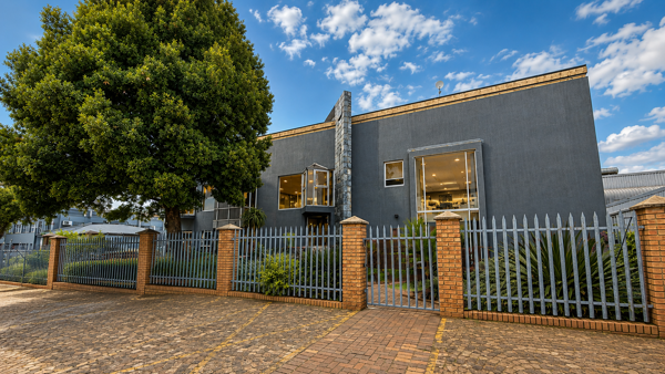 440 m² Industrial space