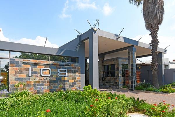 4 Bedroom Townhouse