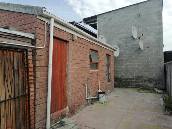 2 Bedroom House