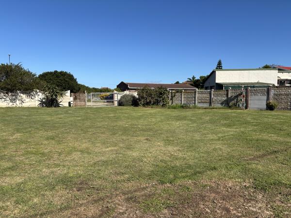 690 m² Land