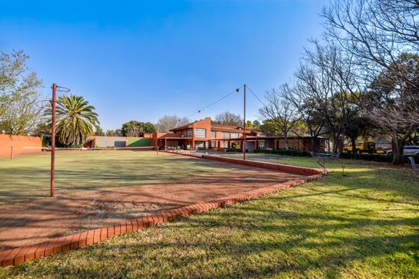 4.3 ha Farm