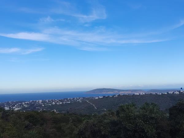 1 770 m² Land