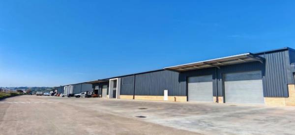 562 m² Industrial space