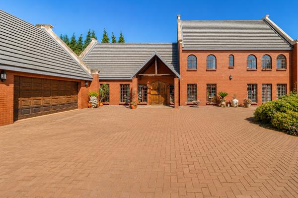 5 Bedroom House