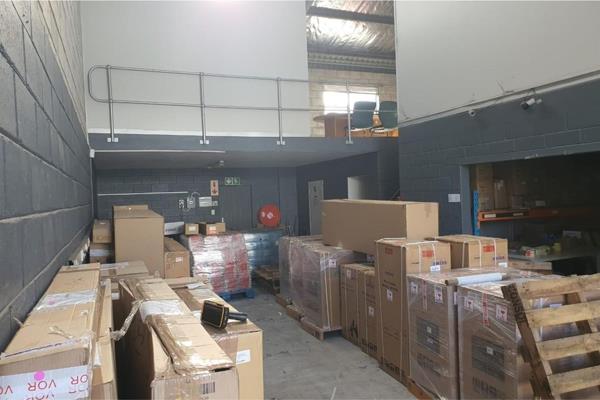 560 m² Commercial space