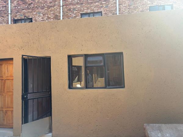 1 Bedroom Garden Cottage