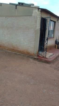 1 Bedroom House