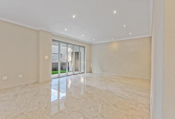 4 Bedroom Townhouse
