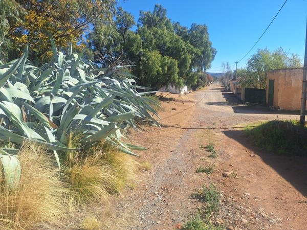 740 m² Land
