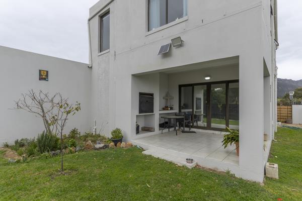 6 Bedroom House
