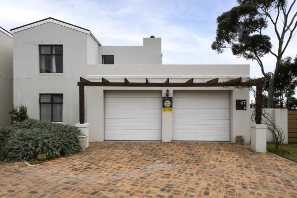 6 Bedroom House