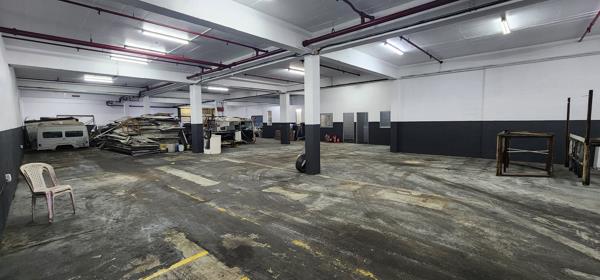 727 m² Industrial space