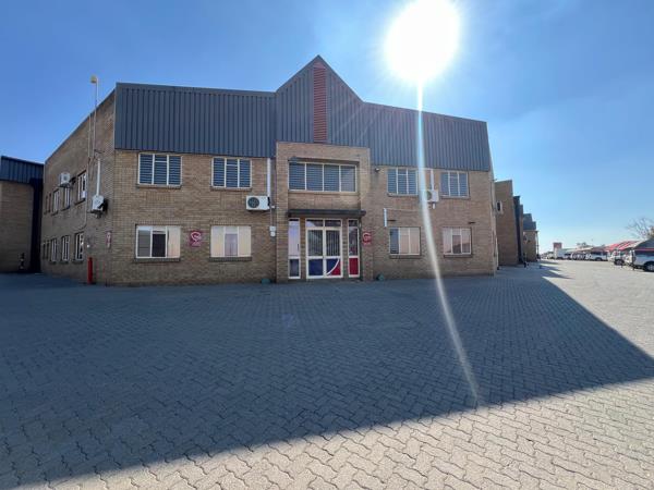 728 m² Industrial space