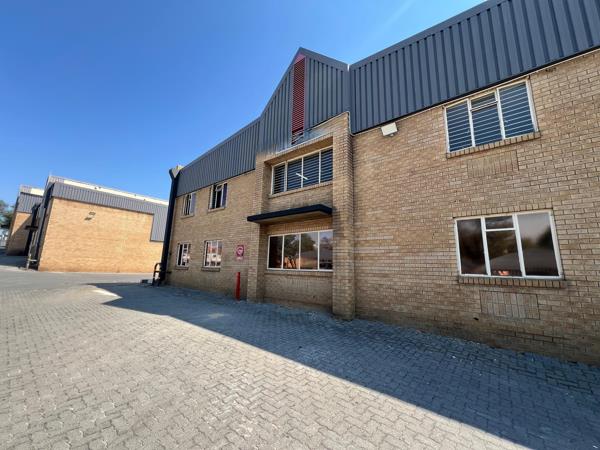 728 m² Industrial space