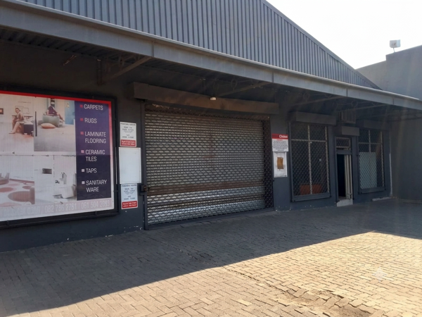 588 m² Commercial space