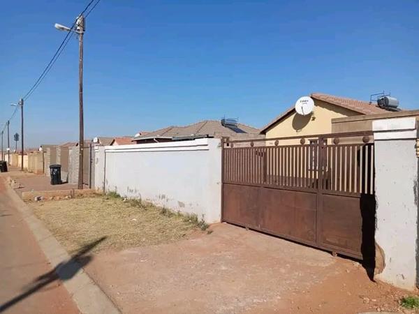 2 Bedroom House