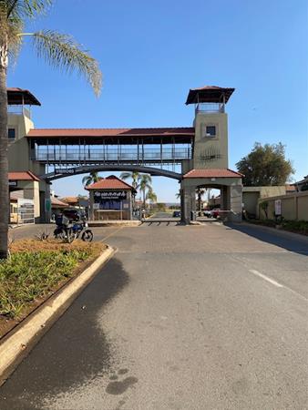 1 024 m² Land