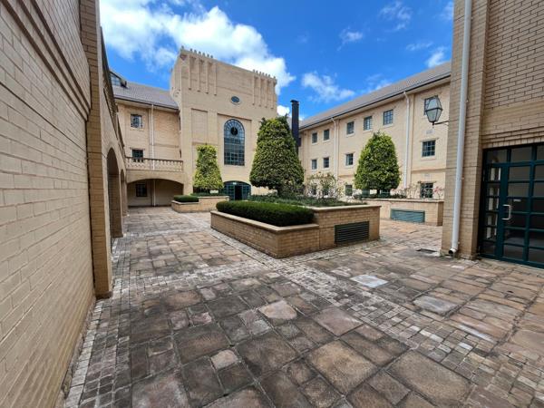 605 m² Commercial space