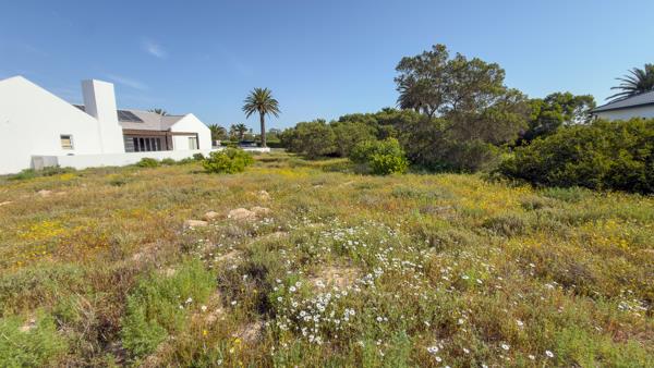 438 m² Land