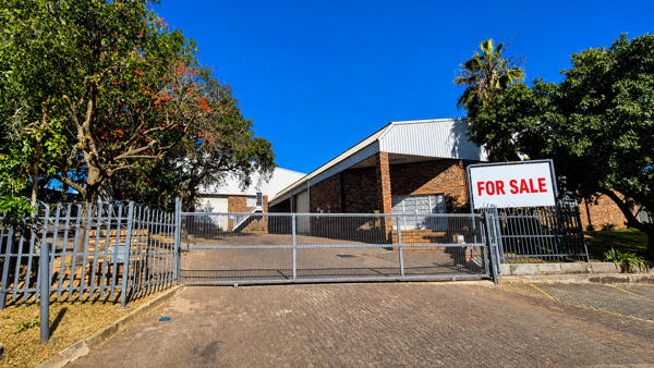 2 049 m² Industrial space