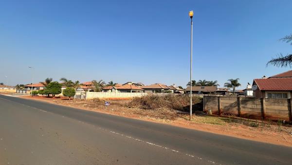 546 m² Land