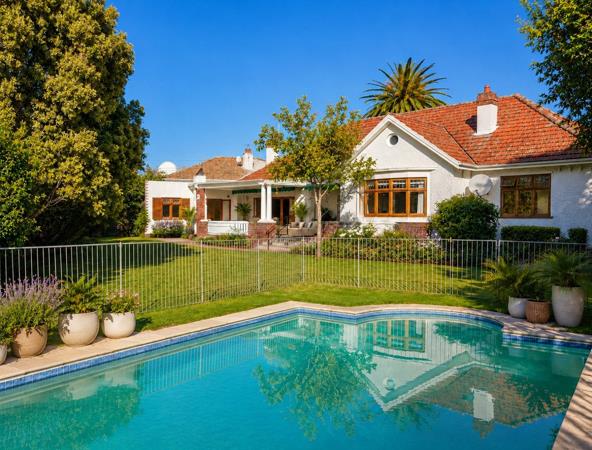 7 Bedroom House