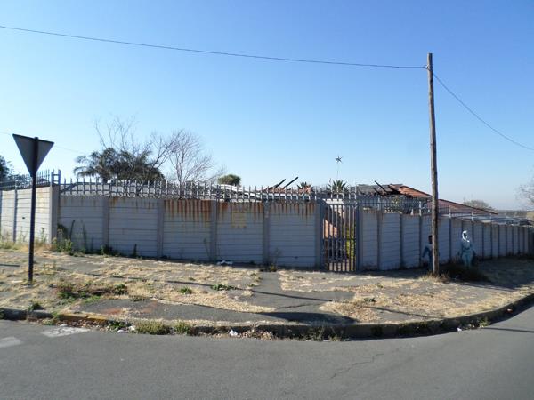 607 m² Land