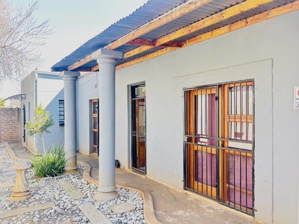 11 Bedroom House