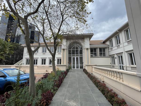 565 m² Commercial space