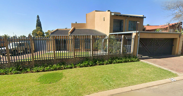 5 Bedroom House