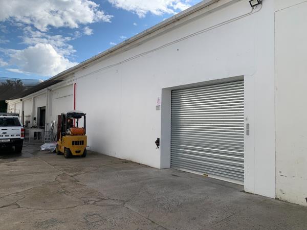 320 m² Industrial space