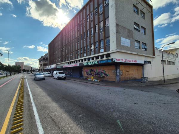 880 m² Commercial space