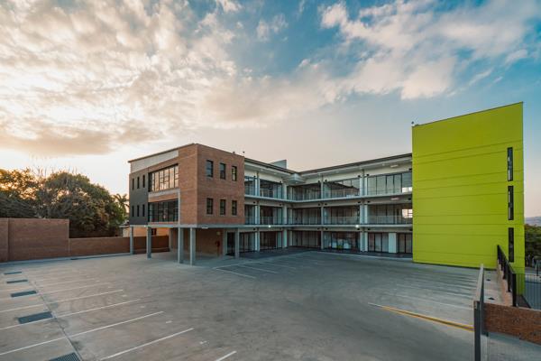 56.5 m² Commercial space