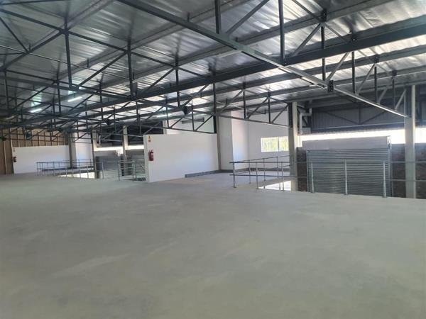 1 360 m² Commercial space
