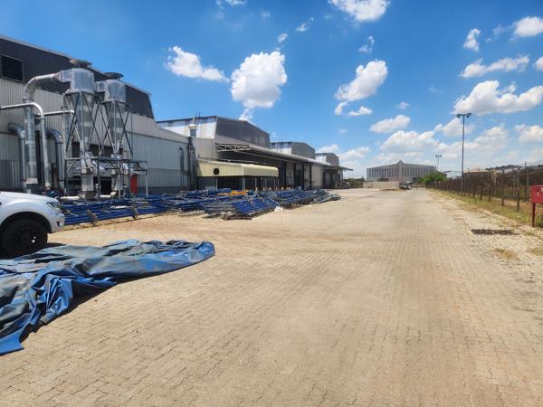 14 707 m² Industrial space