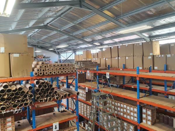 936 m² Industrial space