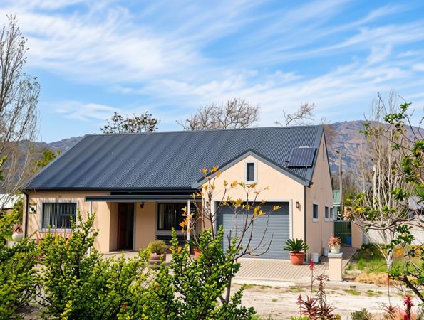 2 Bedroom House