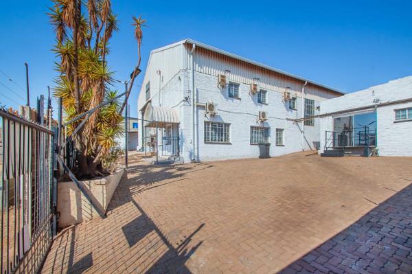800 m² Commercial space