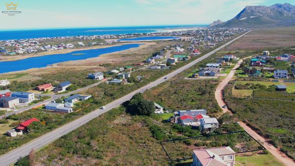 879 m² Land