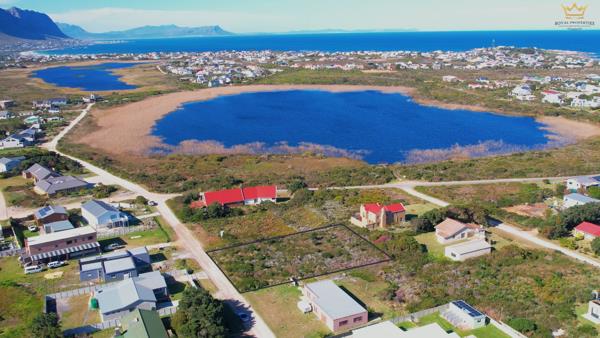 1 457 m² Land