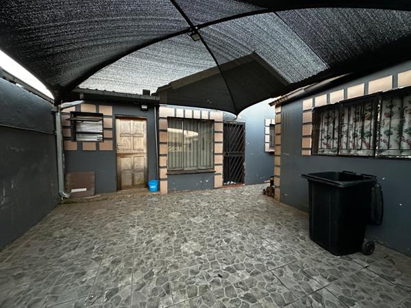 2 Bedroom House