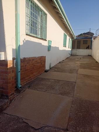 12 Bedroom House