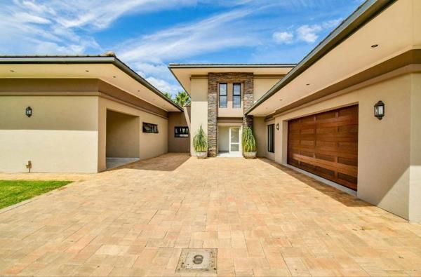 5 Bedroom House