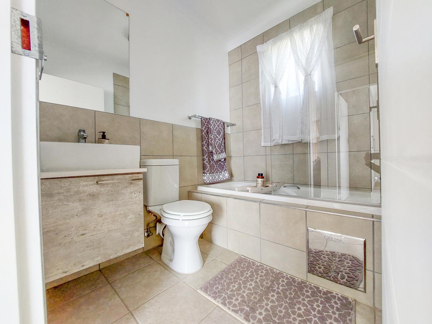2 Bedroom Apartment in Noordwyk