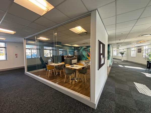 1 292 m² Commercial space
